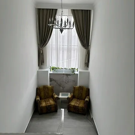 Apartmani, New Museum Apartmán Kula