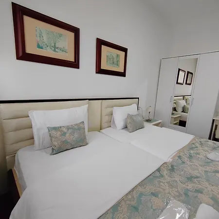 Apartmani, New Museum Apartmán *